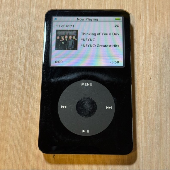 iPod Model:A1136 5thGen 30GB Blk Tested Good w/4171 Songs/Charger Read Info Blw! - Picture 12 of 14
